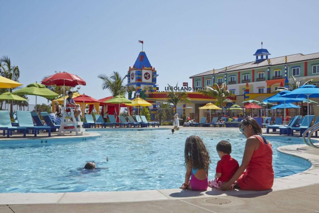 LEGOLAND Hotel features themed pool areas with giant LEGO float bricks, making swimming a fun and interactive experience for kids. The pools are designed with families in mind, offering shallow areas, slides, and plenty of space to play.