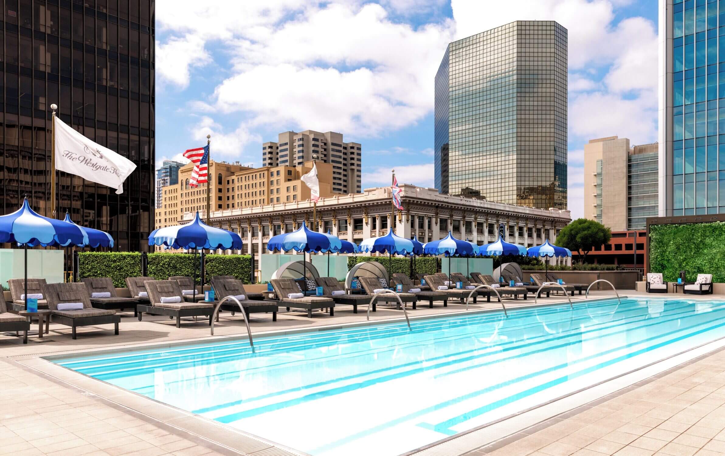 The Westgate Hotel in San Diego features a heated rooftop pool and hot tub, a family favorite with stunning city views. This luxurious yet family-friendly space offers a relaxing atmosphere where kids can splash and play while parents unwind